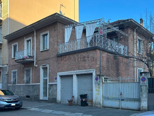 appartamento in vendita a Torino in zona Santa Rita