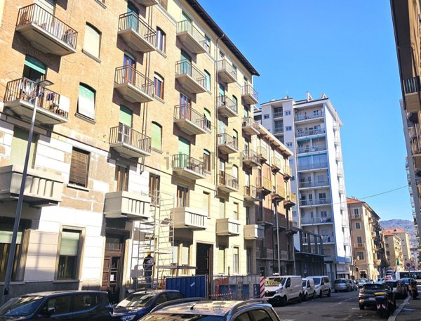appartamento in vendita a Torino in zona Lingotto