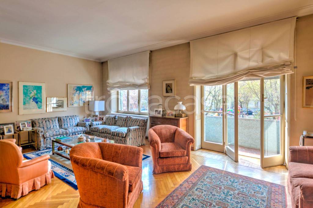 appartamento in vendita a Torino in zona Crocetta