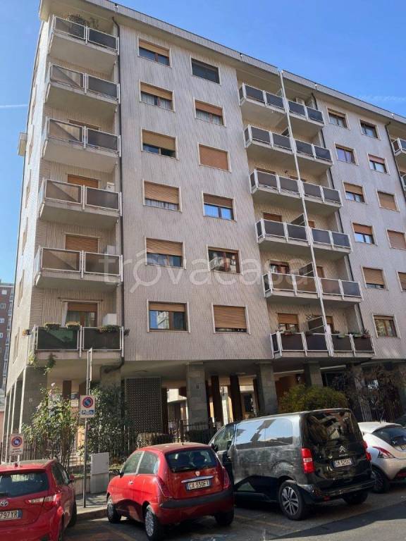 appartamento in vendita a Torino in zona Mirafiori Nord