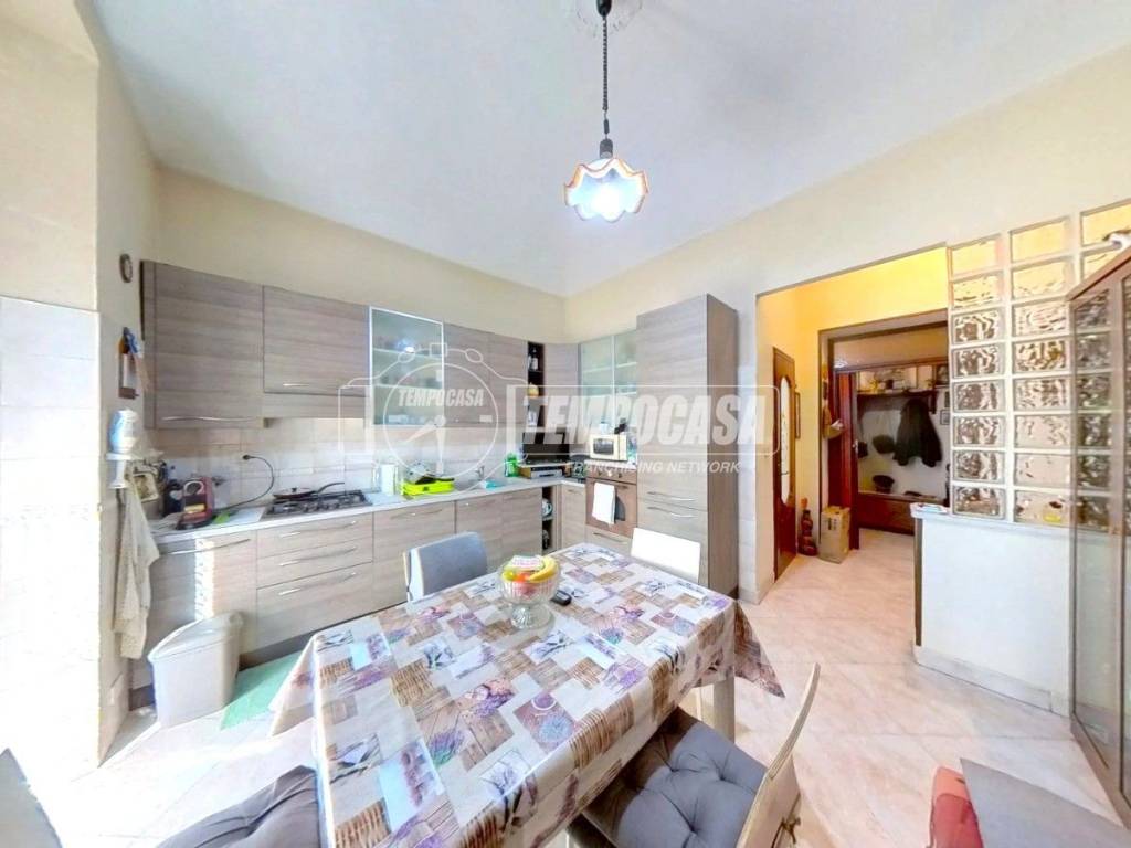 appartamento in vendita a Torino in zona Aurora