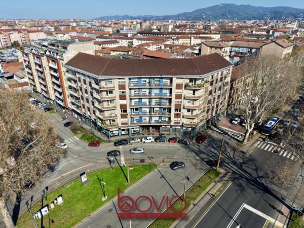 negozio in vendita a Torino in zona Aurora