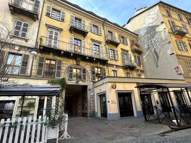 appartamento in vendita a Torino in zona San Salvario