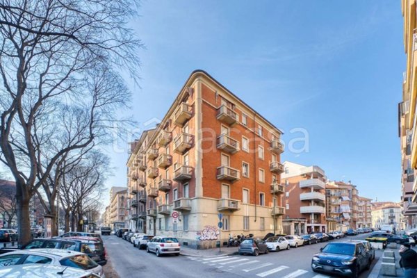 appartamento in vendita a Torino in zona Cenisia
