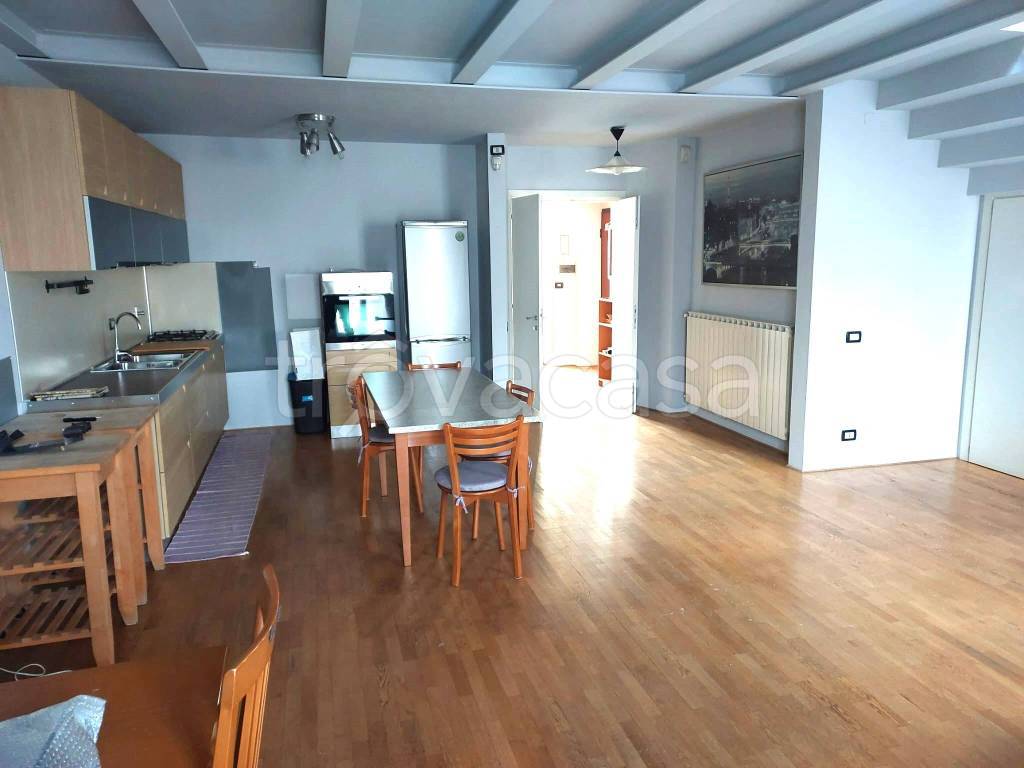 appartamento in vendita a Torino in zona Millefonti