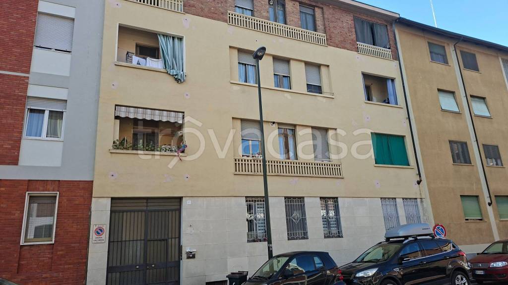 appartamento in vendita a Torino in zona Lingotto