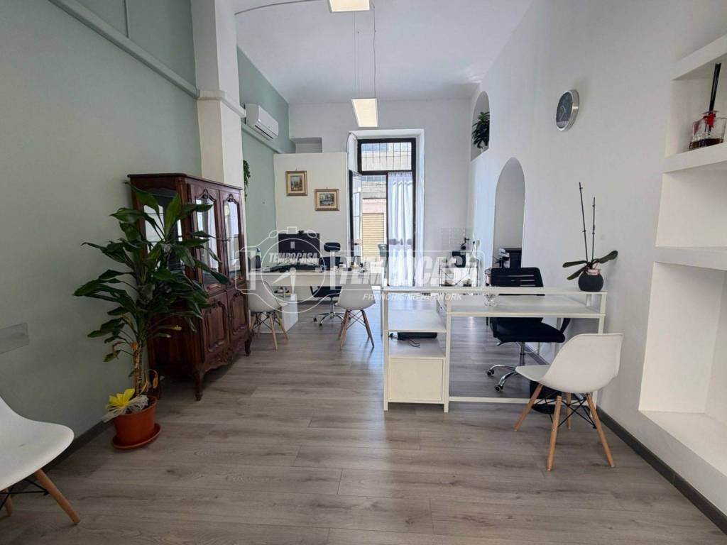 negozio in vendita a Torino in zona Campidoglio