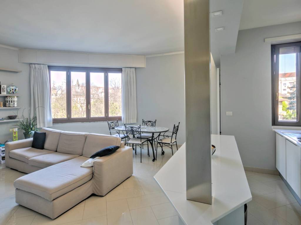 appartamento in vendita a Torino in zona Campidoglio