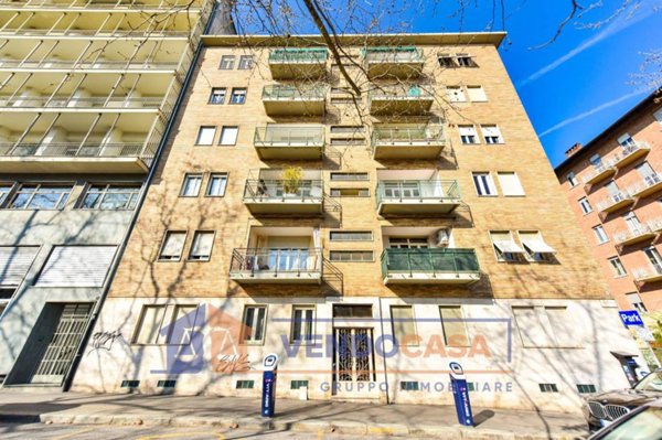 appartamento in vendita a Torino in zona San Salvario