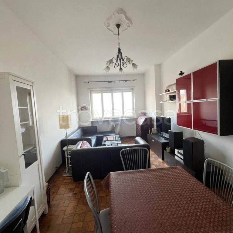 appartamento in vendita a Torino in zona Lingotto