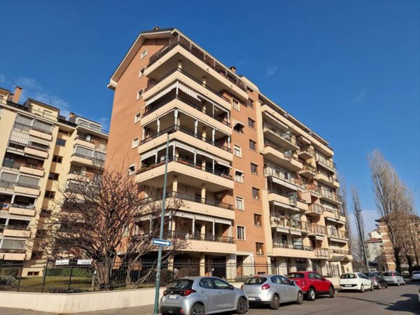 appartamento in vendita a Torino in zona Parella