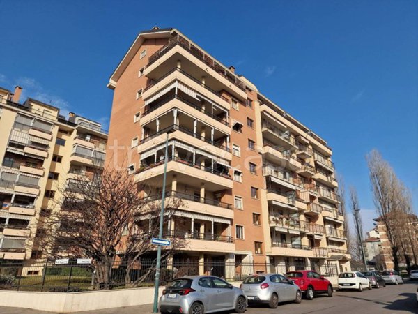 appartamento in vendita a Torino in zona Parella