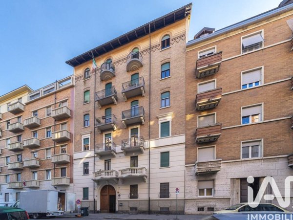 appartamento in vendita a Torino in zona Campidoglio