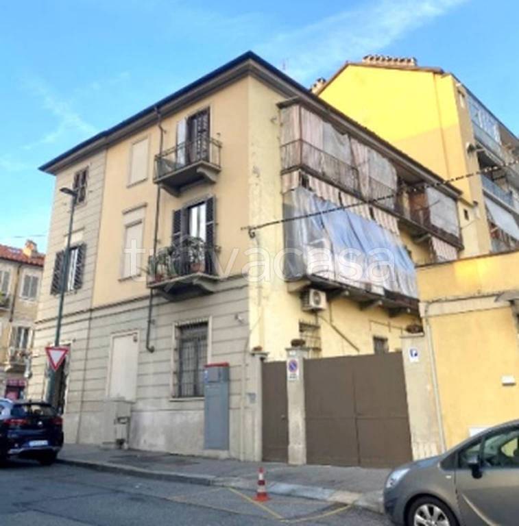 appartamento in vendita a Torino in zona Lucento