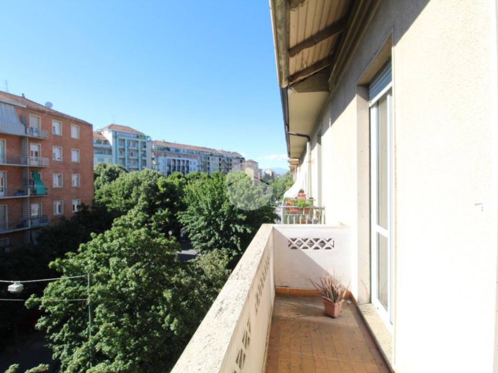 appartamento in vendita a Torino in zona Madonna di Campagna