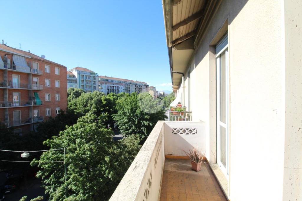 appartamento in vendita a Torino in zona Madonna di Campagna