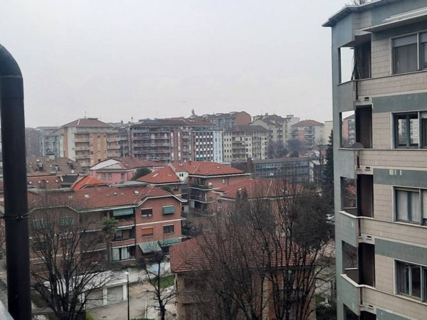 appartamento in vendita a Torino in zona Mirafiori Nord