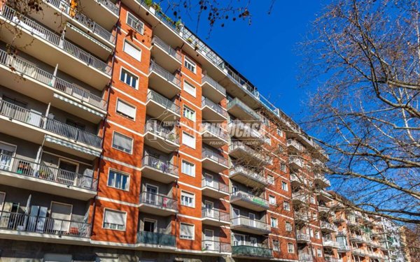 appartamento in vendita a Torino in zona Lucento