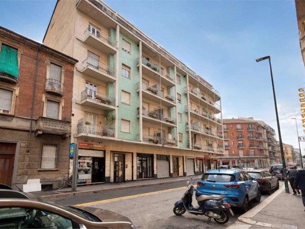 appartamento in vendita a Torino in zona Borgata Vittoria