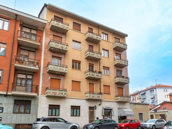 appartamento in vendita a Torino in zona Lucento