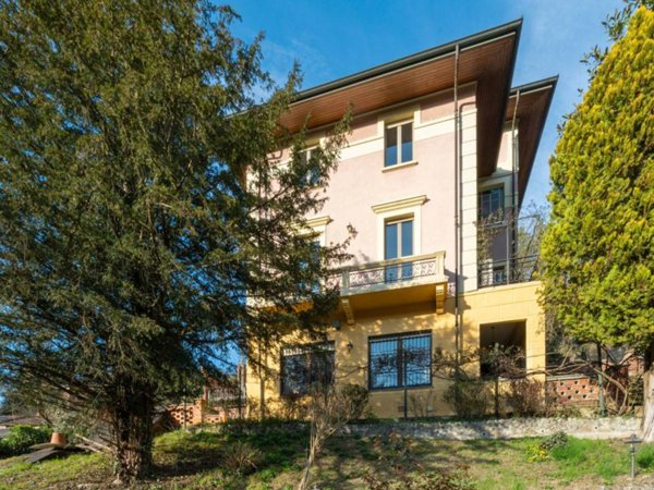 casa indipendente in vendita a Torino in zona Superga