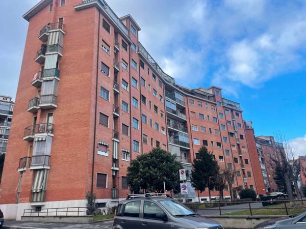 appartamento in vendita a Torino in zona Falchera