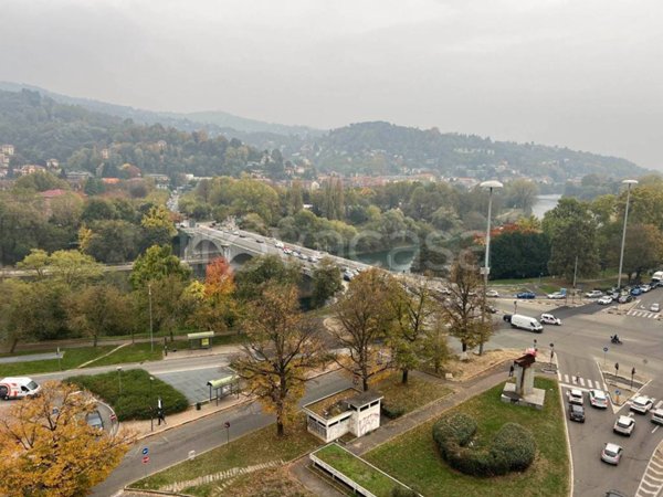 appartamento in vendita a Torino in zona San Salvario