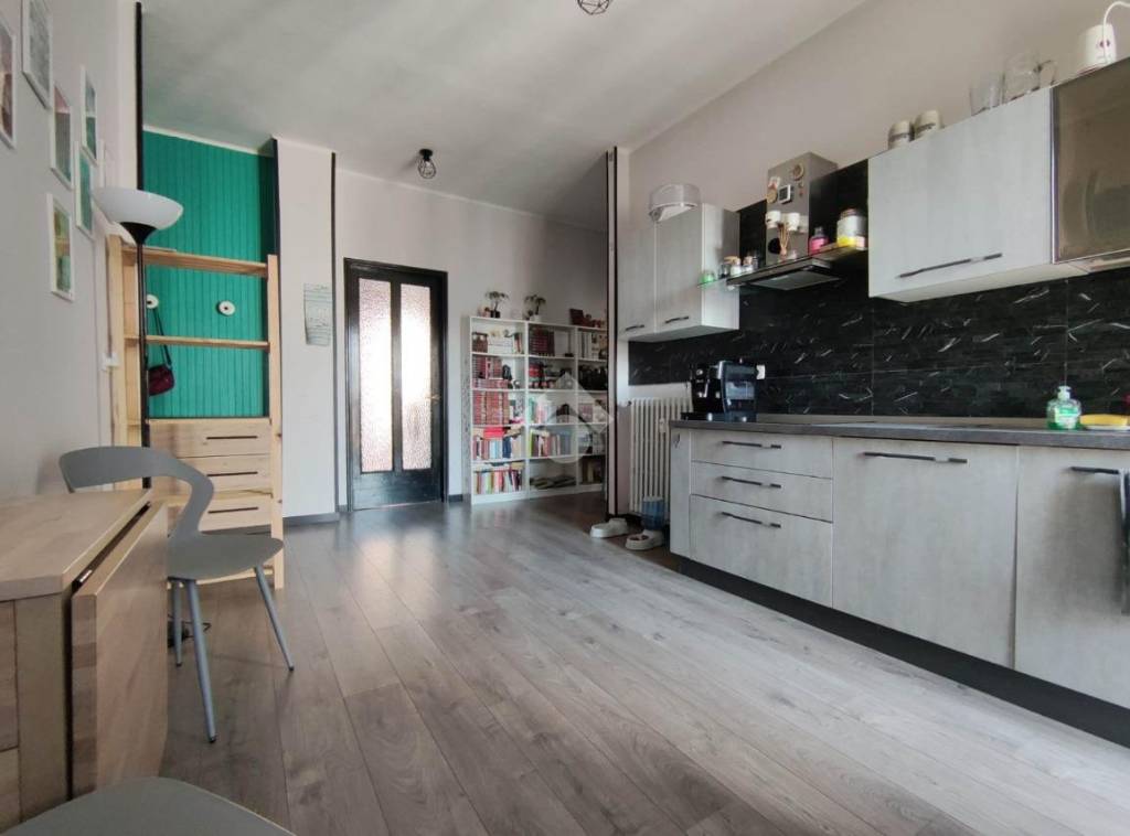 appartamento in vendita a Torino in zona Borgata Vittoria