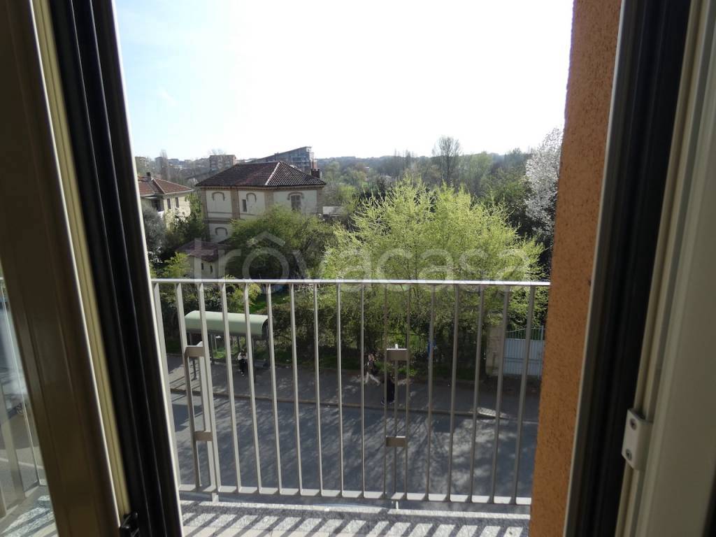 appartamento in vendita a Torino in zona Lucento