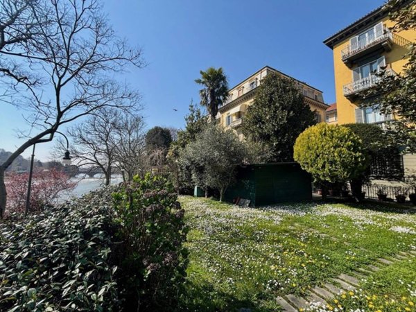 appartamento in vendita a Torino in zona Vanchiglia