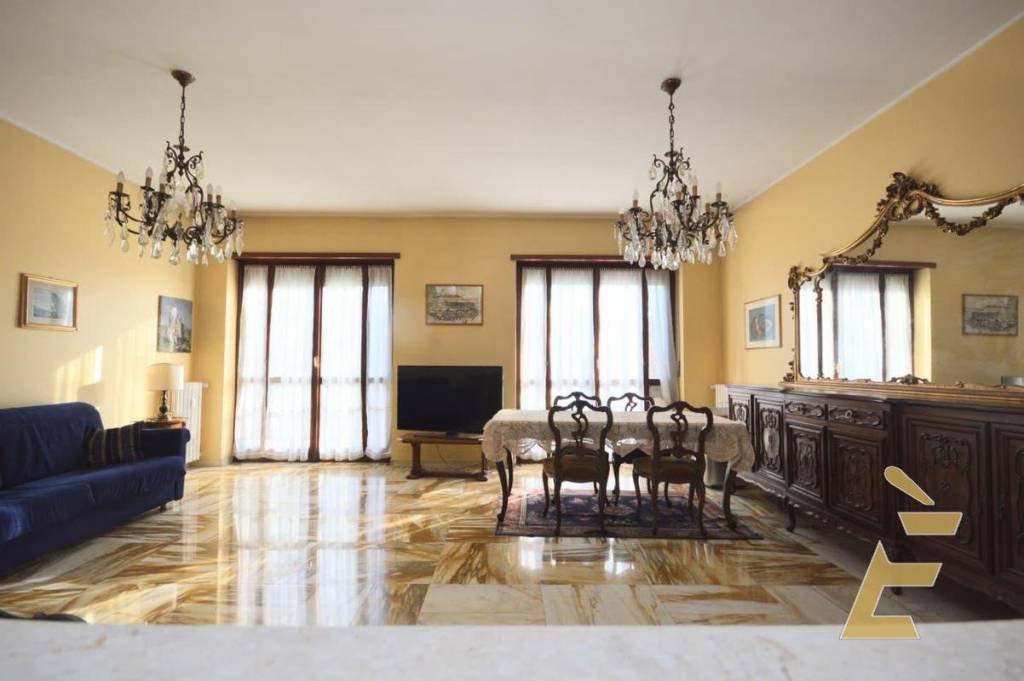 appartamento in vendita a Torino in zona Regio Parco