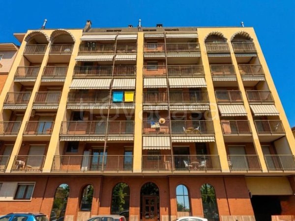 appartamento in vendita a Torino in zona Lingotto