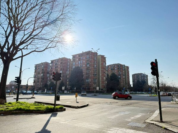 appartamento in vendita a Torino in zona Lingotto