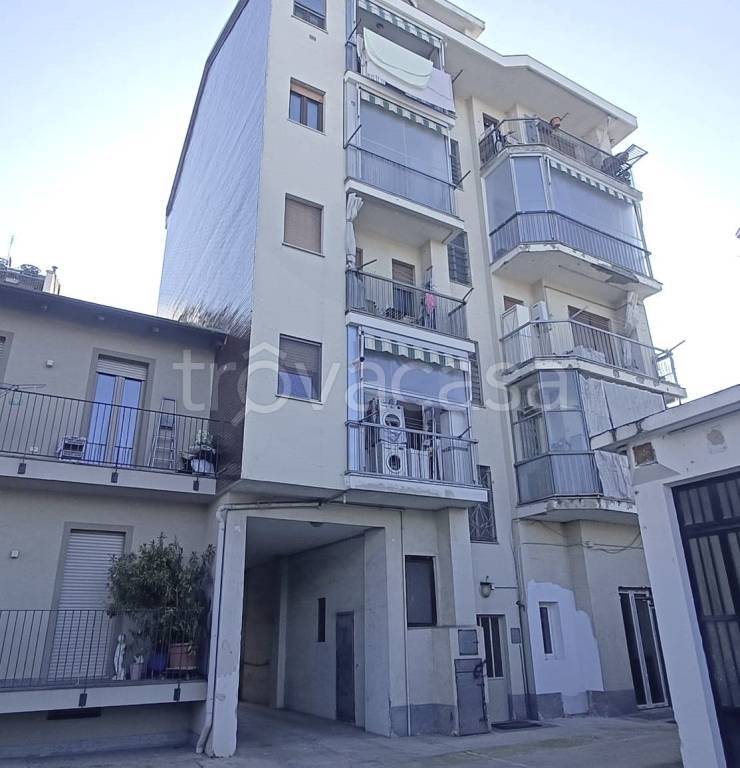 appartamento in vendita a Torino in zona Santa Rita