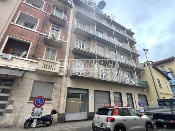 negozio in vendita a Torino in zona Campidoglio
