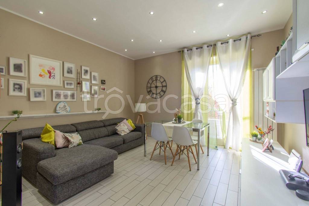 appartamento in vendita a Torino in zona Vallette