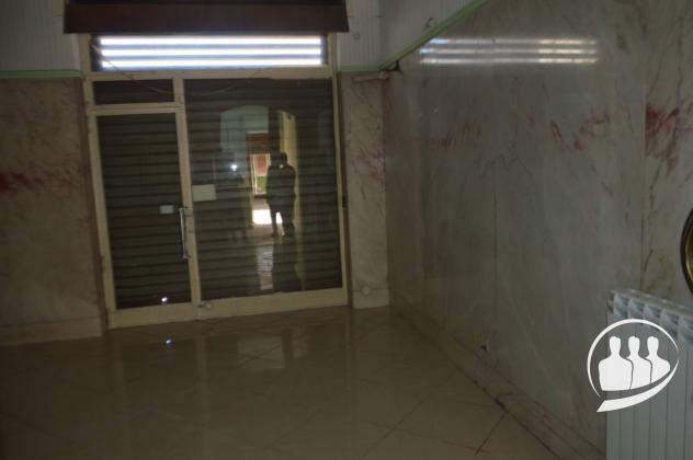 locale commerciale in vendita a Torino in zona Mirafiori Sud