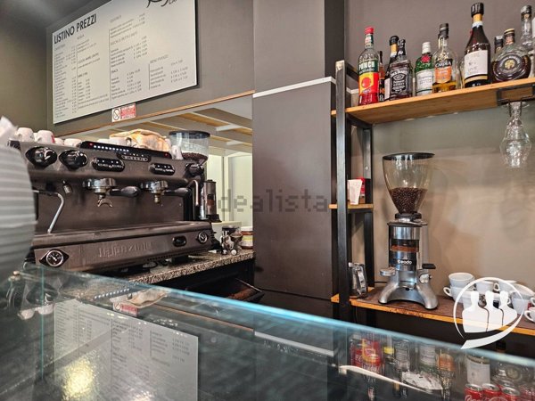 negozio in vendita a Torino in zona Pozzo Strada