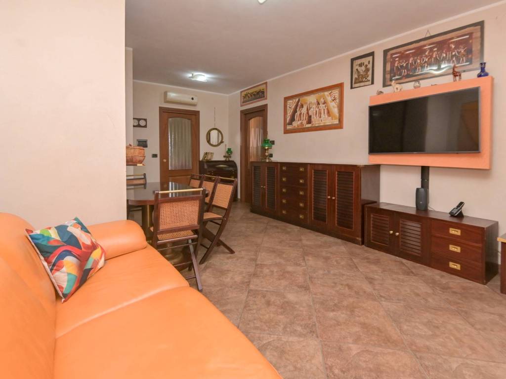 appartamento in vendita a Torino in zona Borgata Vittoria