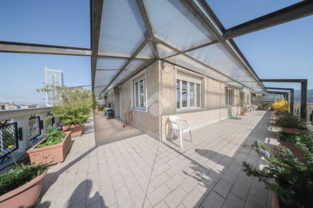 appartamento in vendita a Torino in zona Crocetta