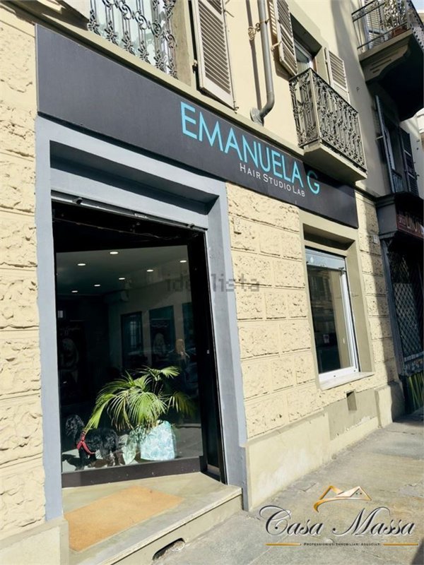 negozio in vendita a Torino in zona San Donato