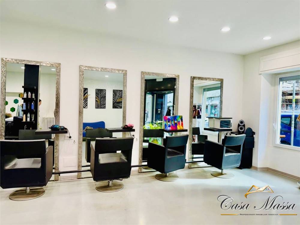 negozio in vendita a Torino in zona San Donato