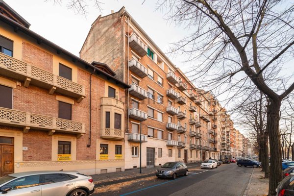 appartamento in vendita a Torino in zona Campidoglio