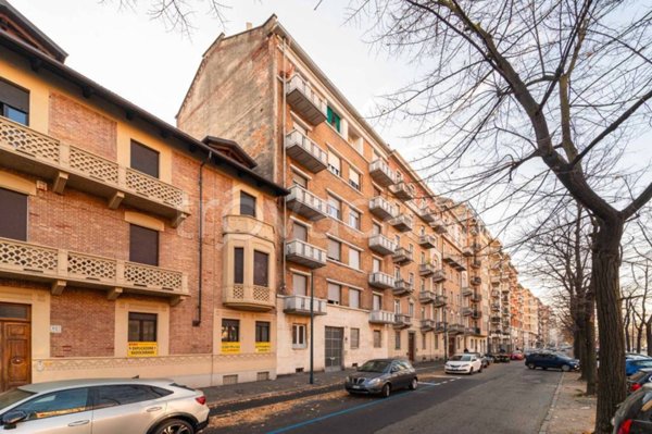 appartamento in vendita a Torino in zona Campidoglio