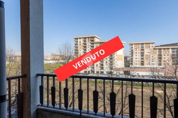appartamento in vendita a Torino in zona Santa Rita