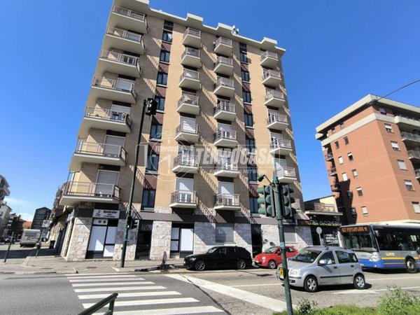 appartamento in vendita a Torino in zona Parella