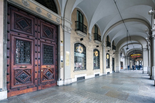 appartamento in vendita a Torino in zona Crocetta