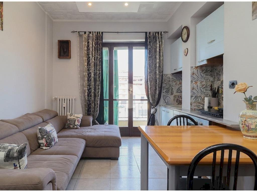 appartamento in vendita a Torino in zona Lucento