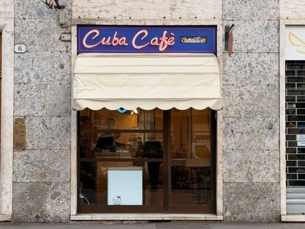 negozio in vendita a Torino in zona Parella