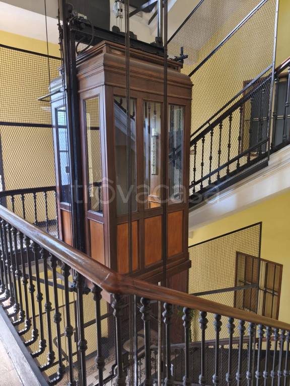 appartamento in vendita a Torino in zona Cit Turin